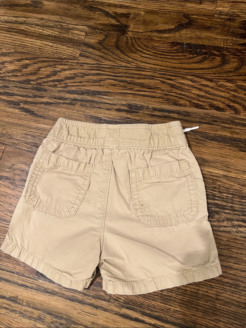 GAP Bundle - Boys 6-12 Month GAP Navy Logo Tee with GAP Denim and Khaki Shorts - Picture 3 of 9
